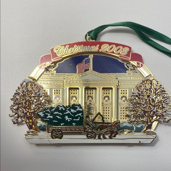 2003 White House Historical Association Ornement Gold and Red Holiday Ornament - Picture 5 of 10